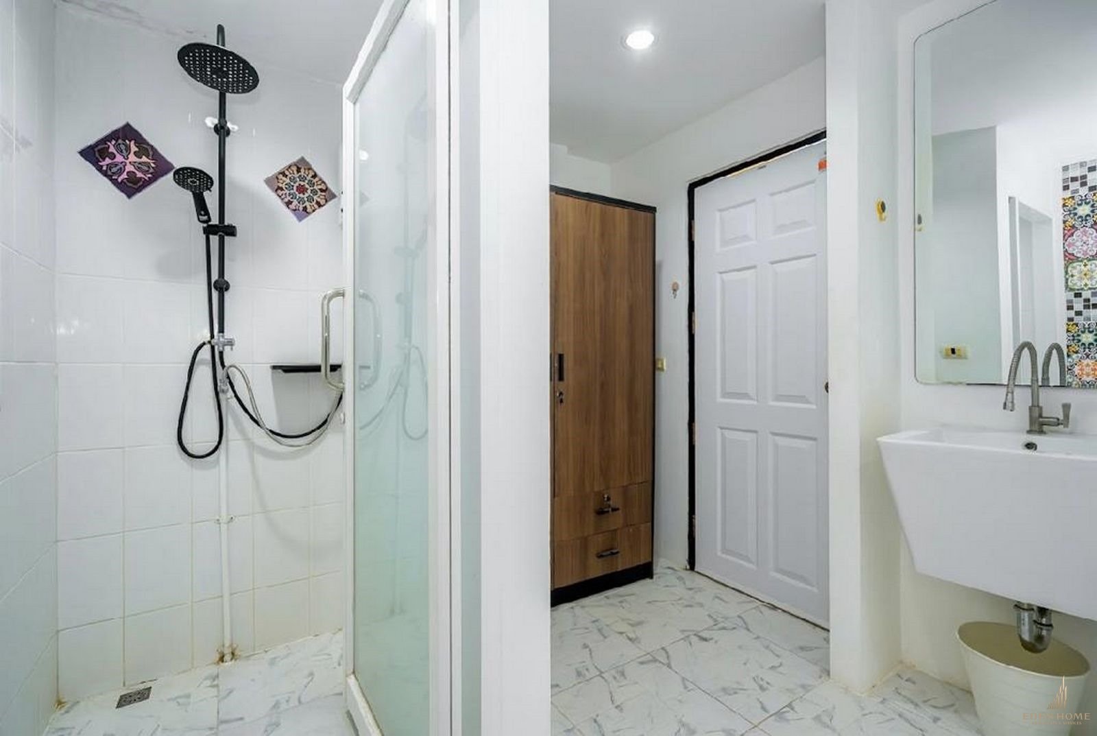 Modern villa Available in Pasak