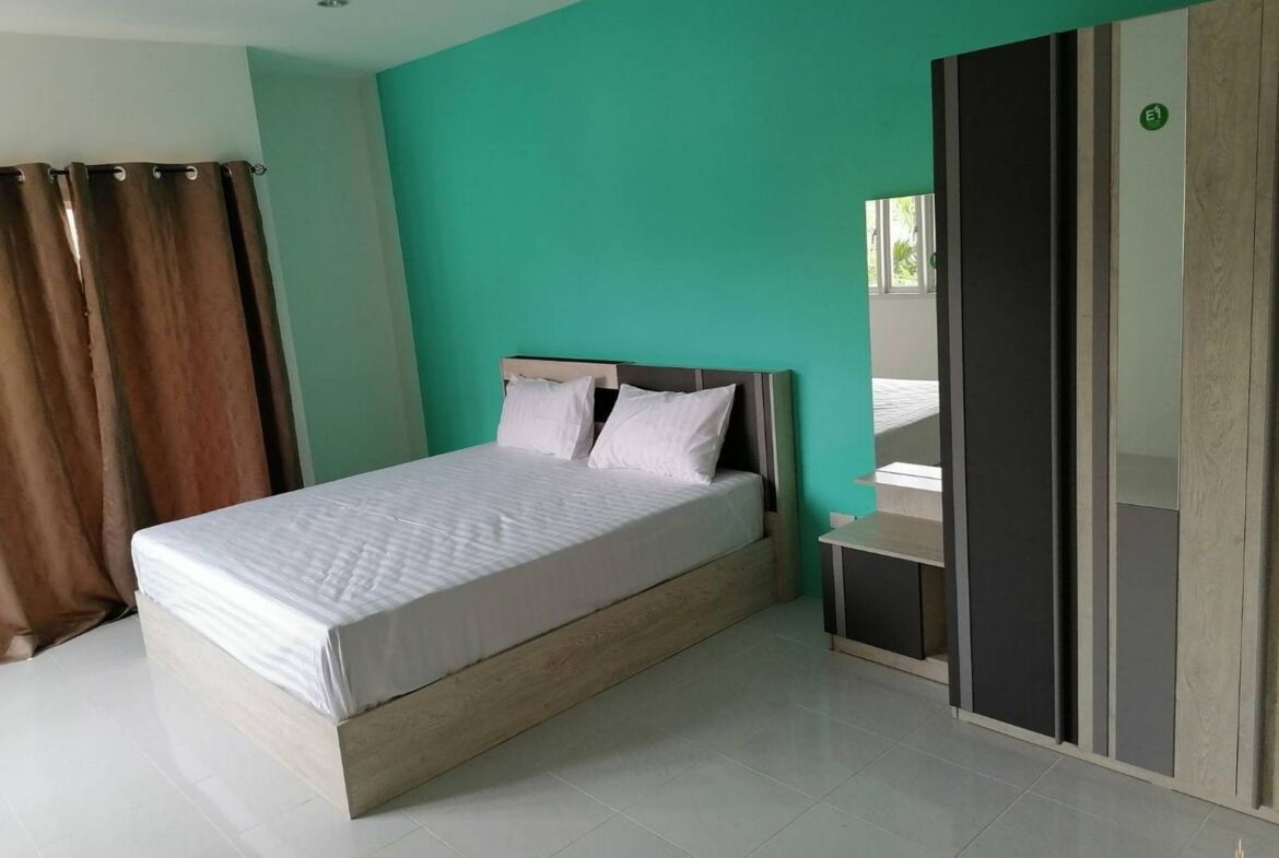Townhouse for rent at Phuket town