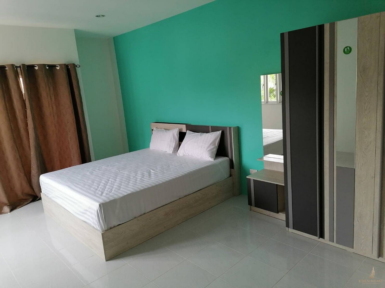 Townhouse for rent at Phuket town
