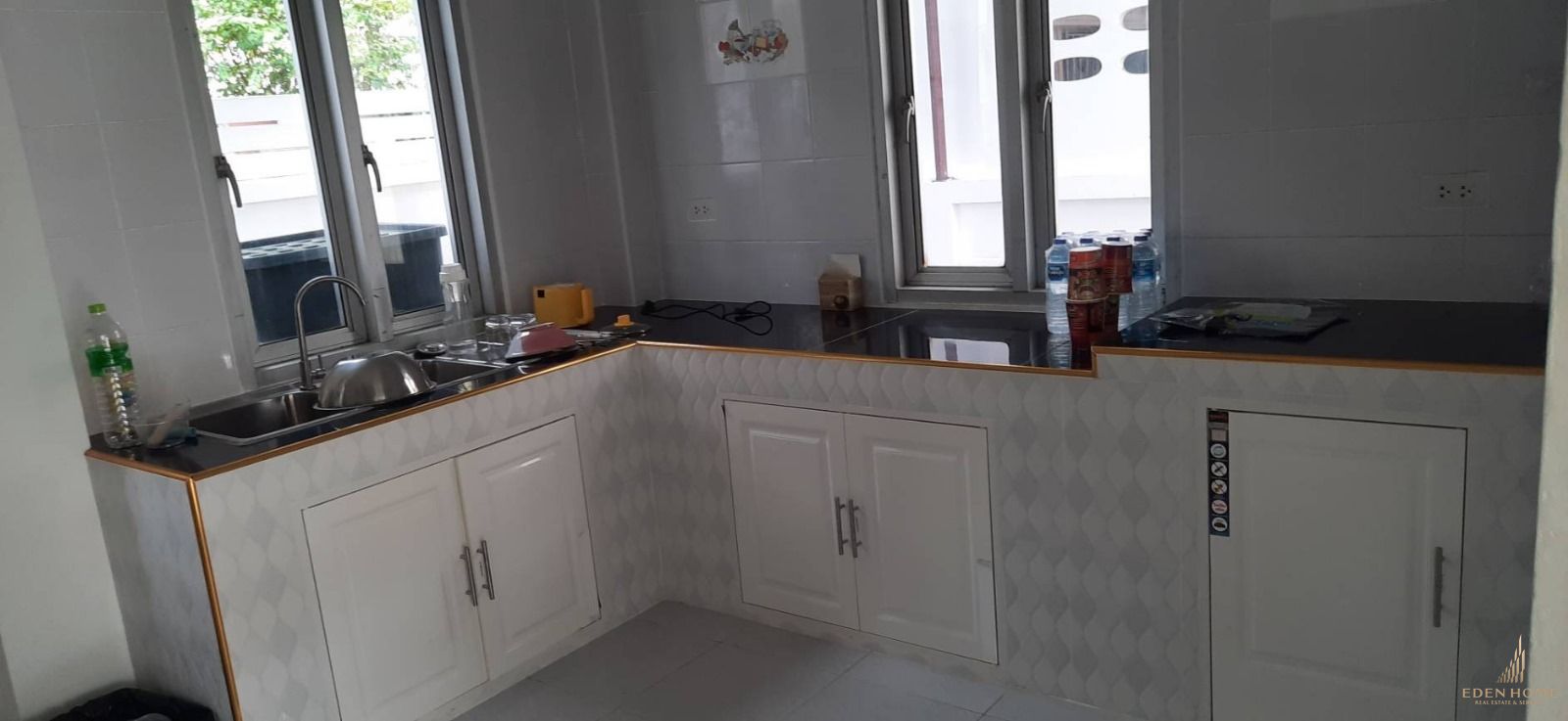 Townhouse for rent at Phuket town