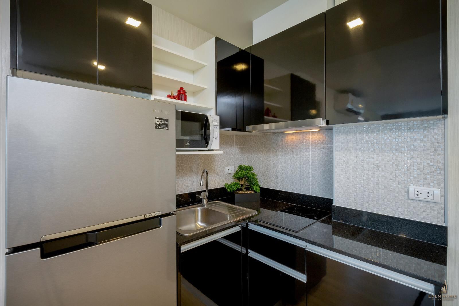 Sea view 2 bedrooms condominium for rent at Kata