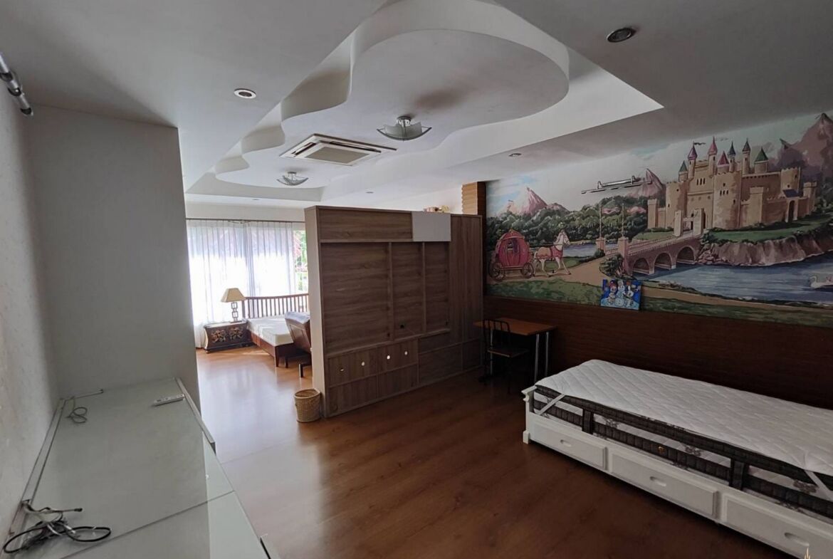 Peaceful Villa in Chalong for Rent