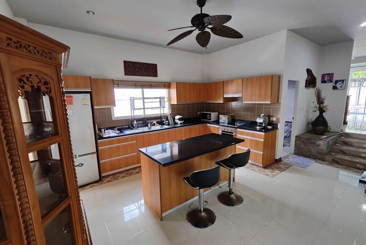 Peaceful Villa in Chalong for Rent