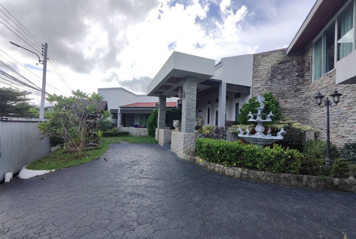 Peaceful Villa in Chalong for Rent