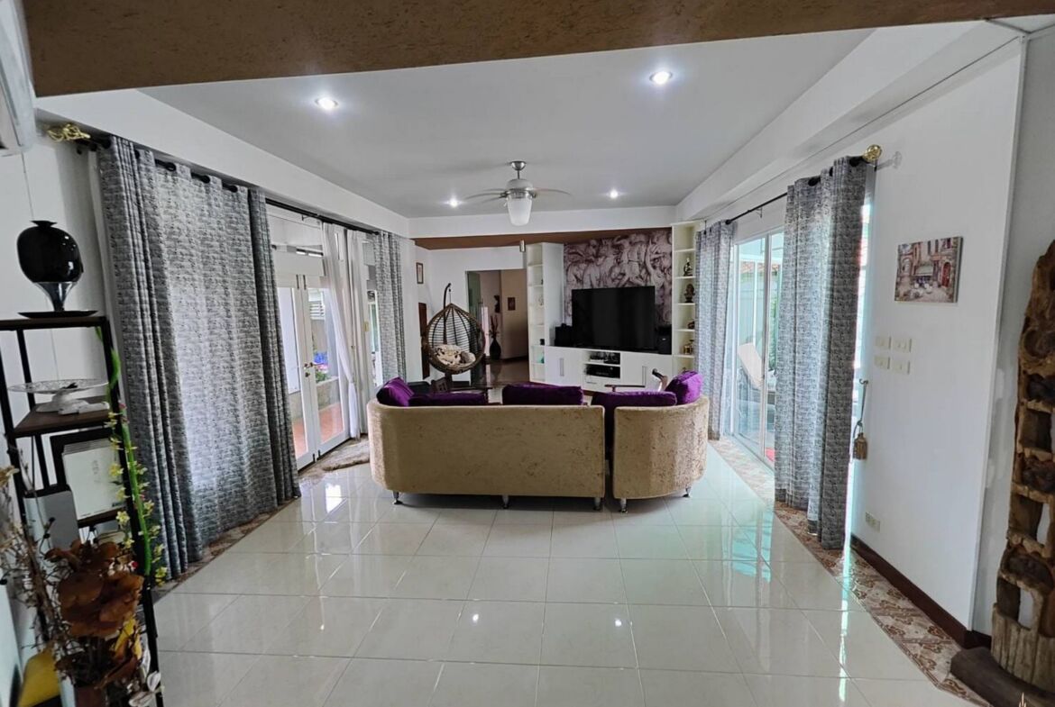 Peaceful Villa in Chalong for Rent