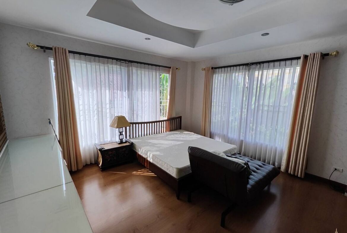 Peaceful Villa in Chalong for Rent