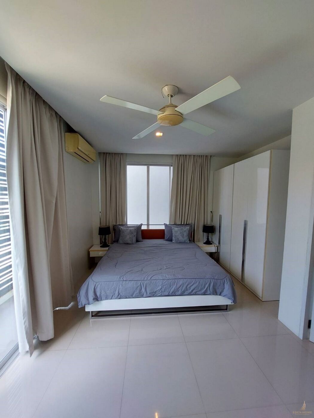 Private pool villa at Chalong for rent