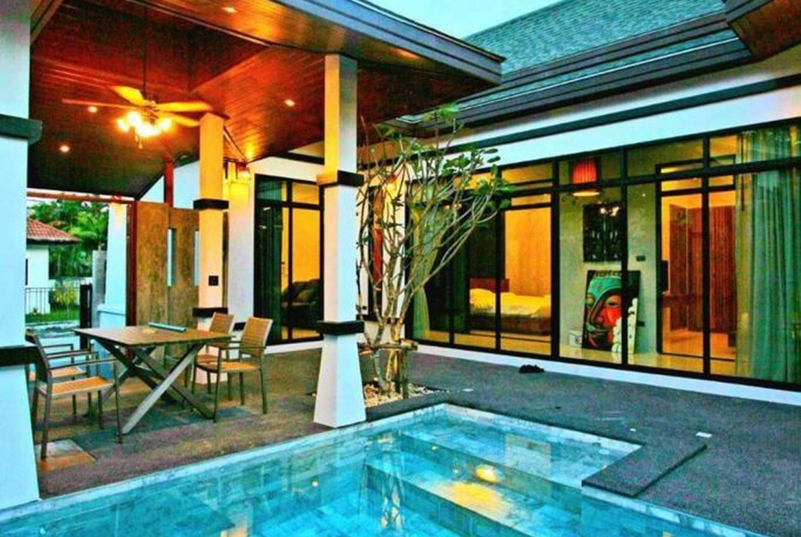 1-story pool villa for rent in Chalong !!