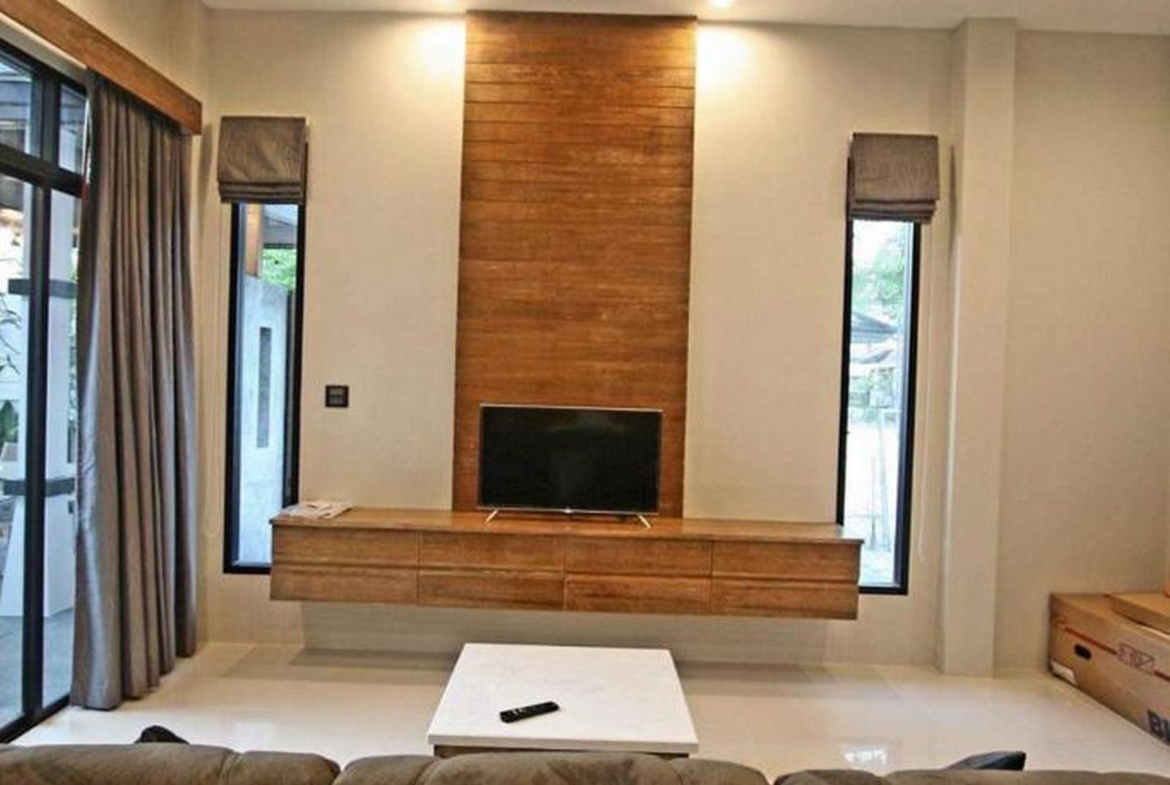 1-story pool villa for rent in Chalong !!
