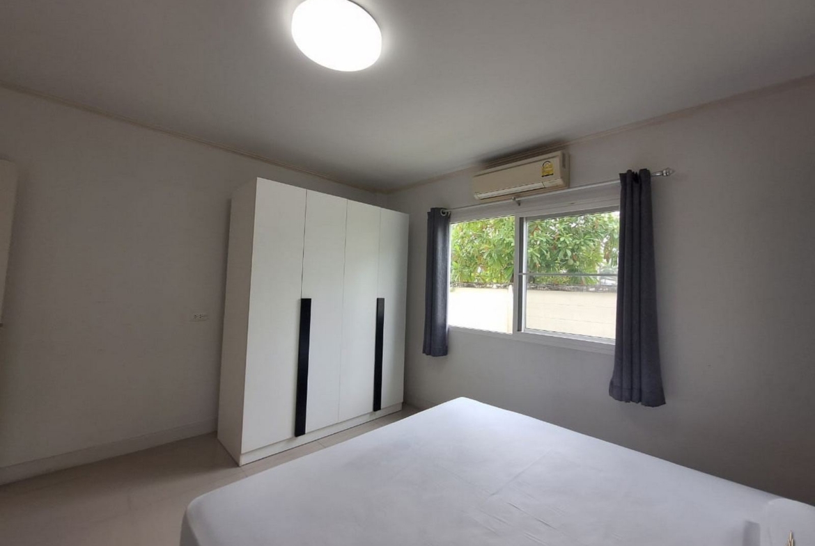 House 4-bedrooms for rent at Sapam Phuket