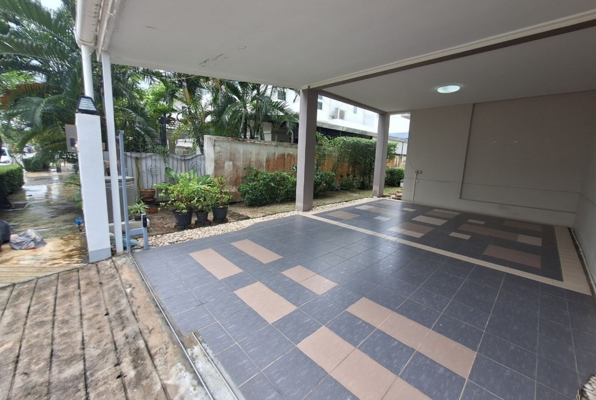 House 4-bedrooms for rent at Sapam Phuket