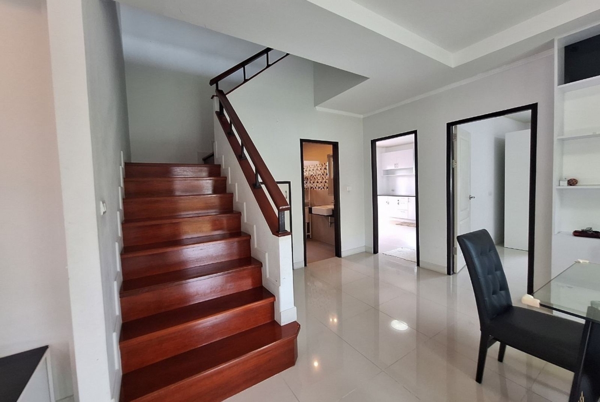 House 4-bedrooms for rent at Sapam Phuket
