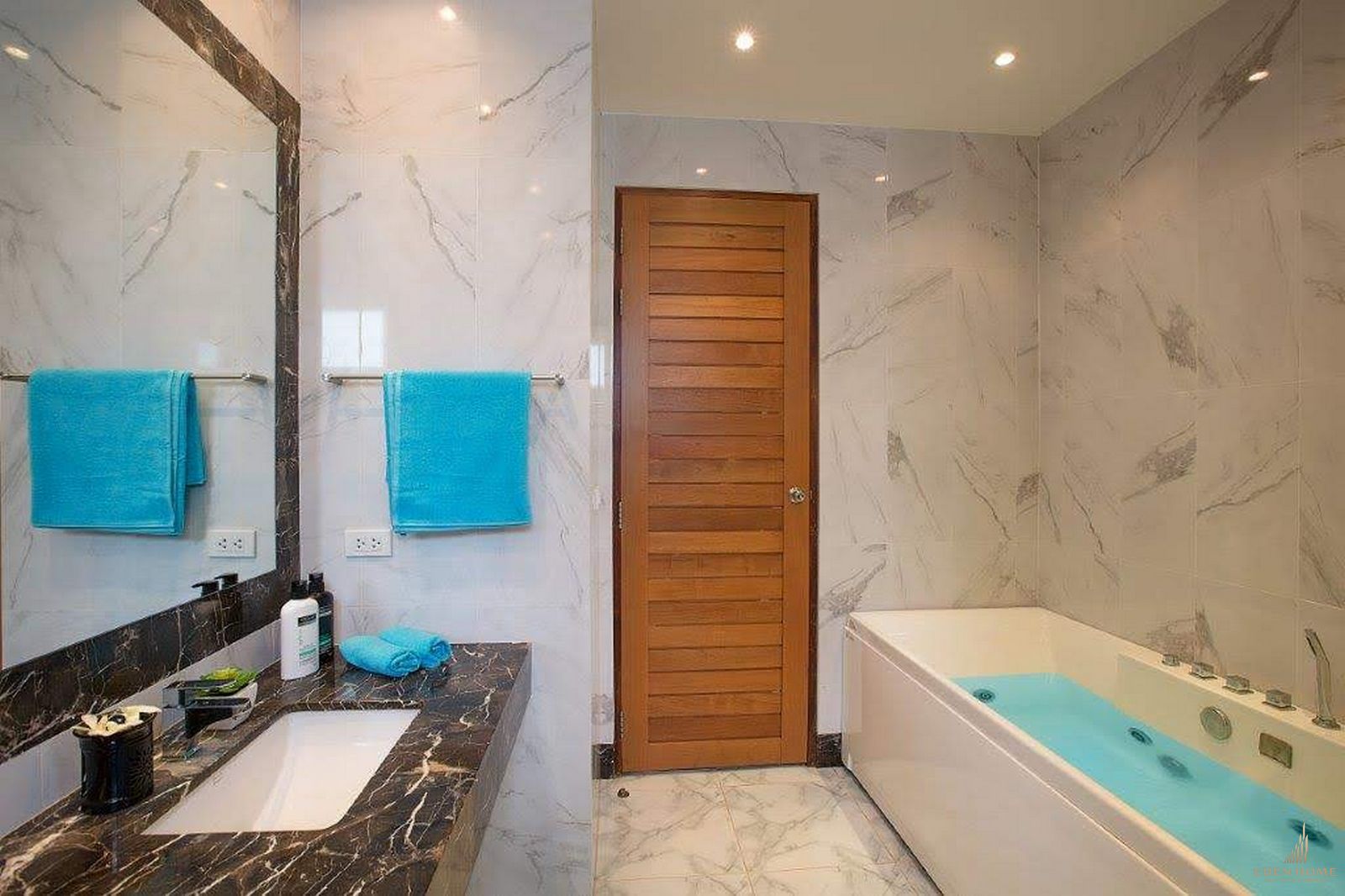 Bali style villa for rent at Rawai