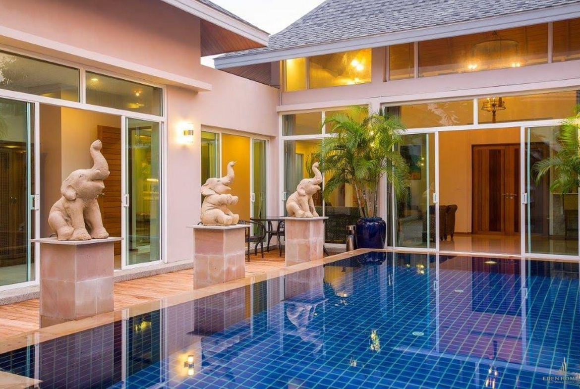 Bali style villa for rent at Rawai