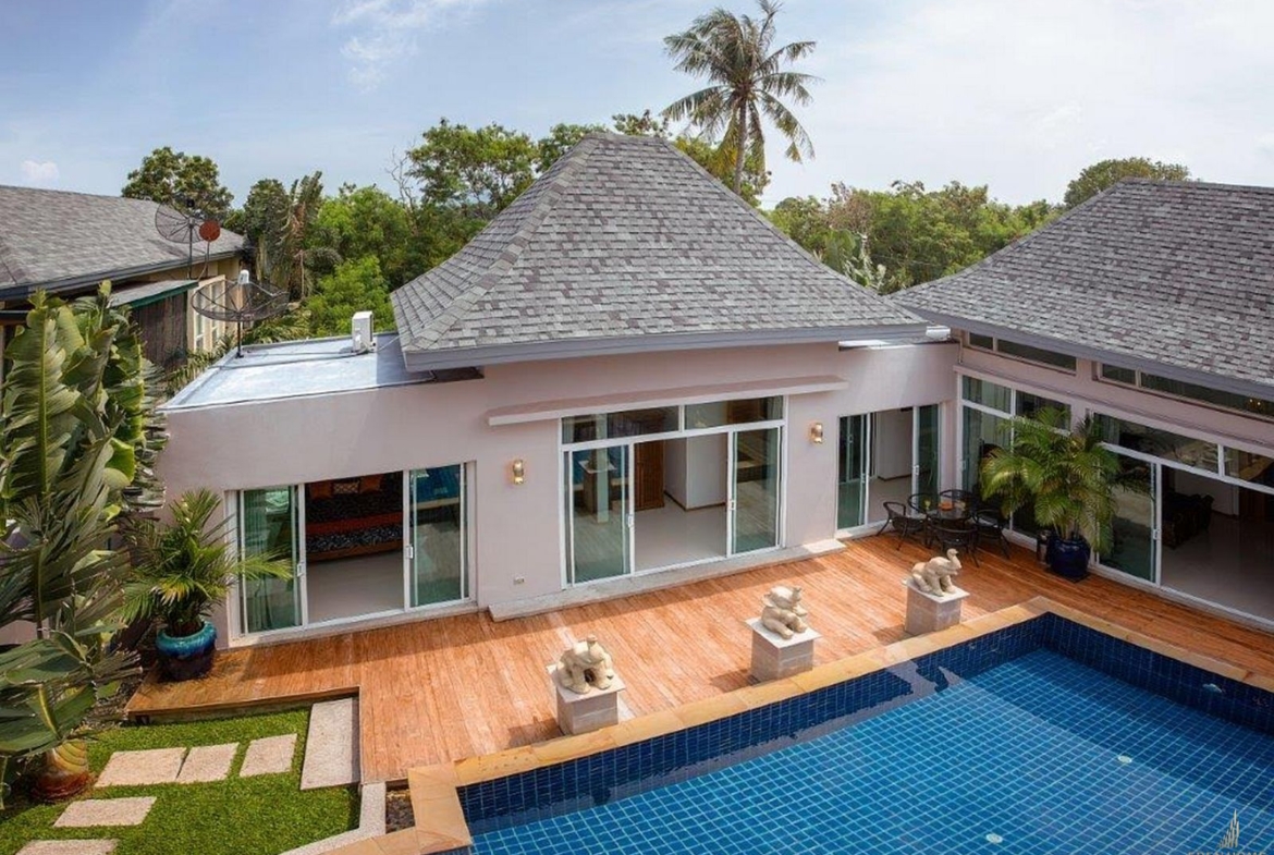 Bali style villa for rent at Rawai