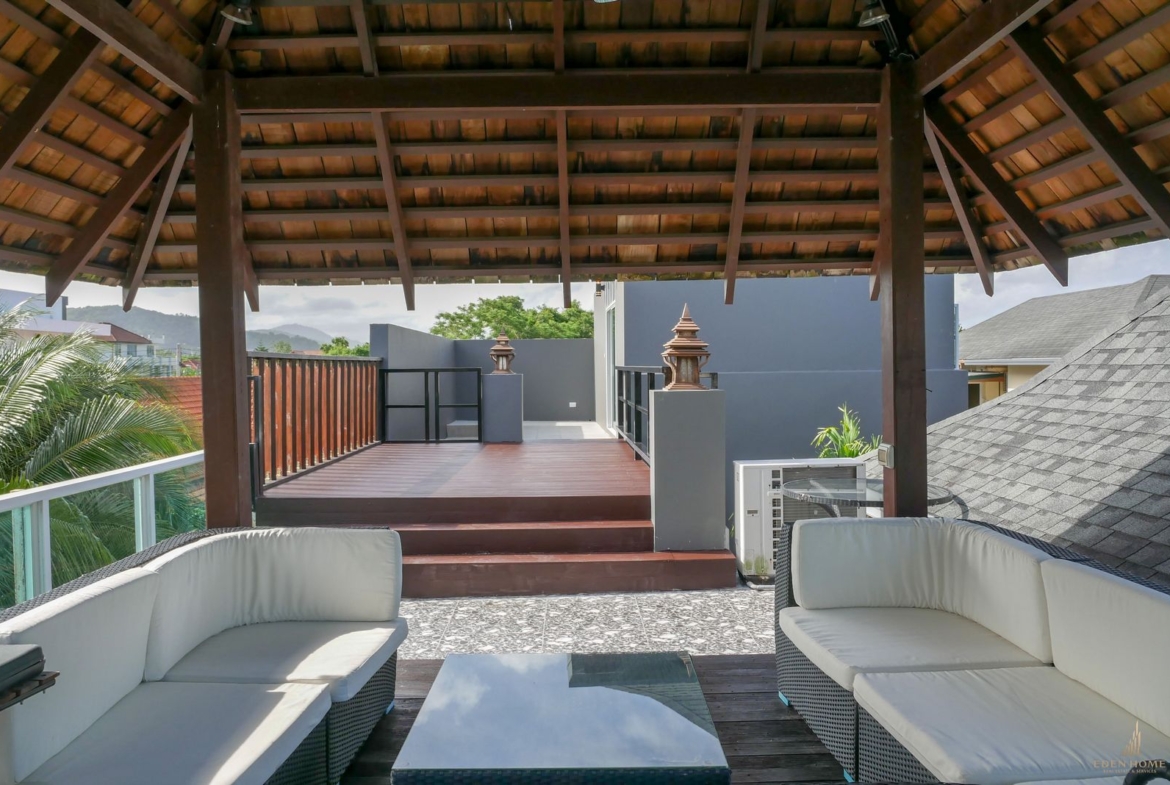Bali style villa for rent at Rawai