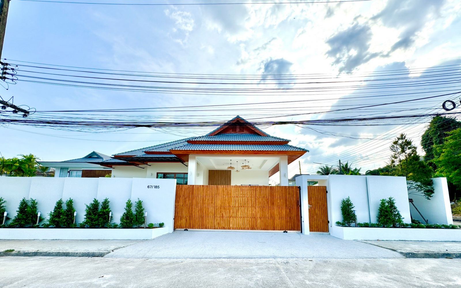 Modern Pool house newly renovated Available in Chalong!!