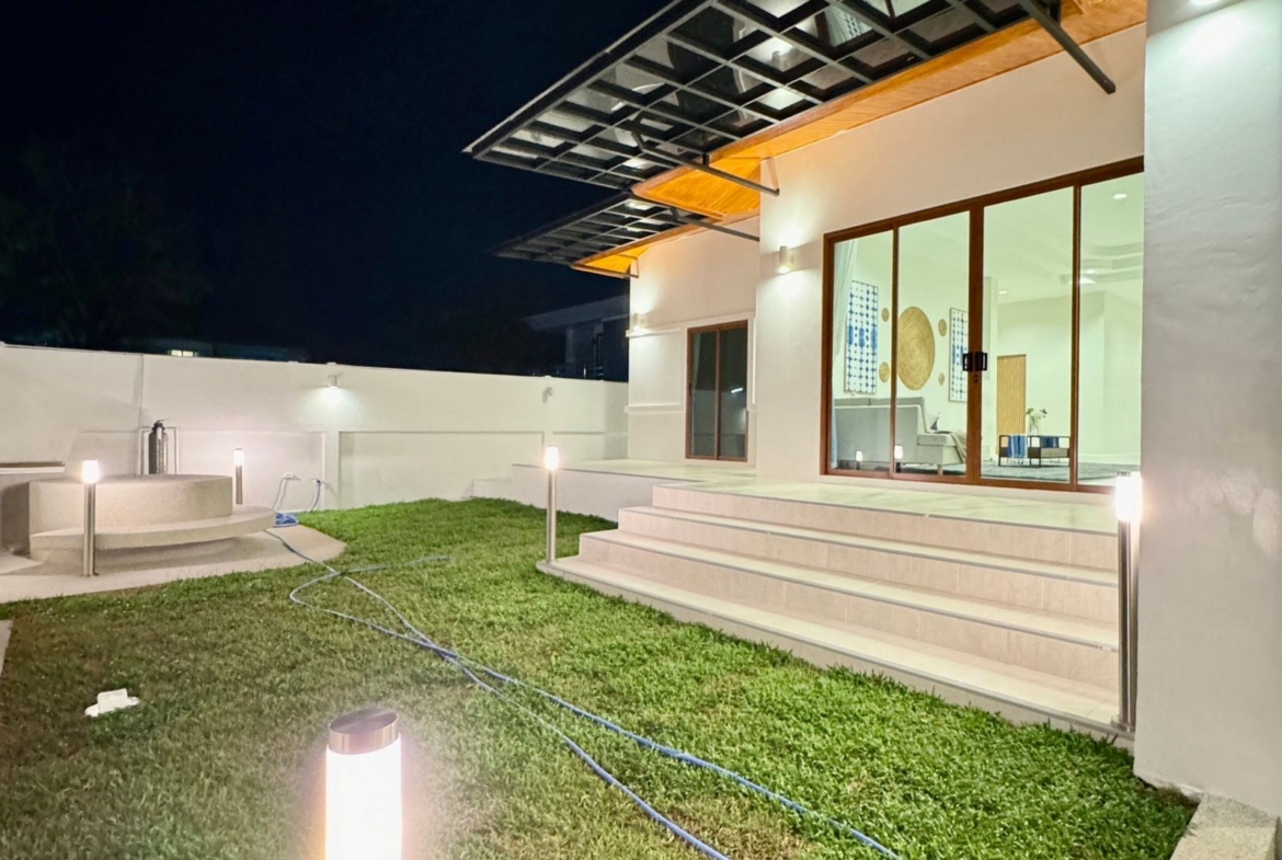 Modern Pool house newly renovated Available in Chalong!!