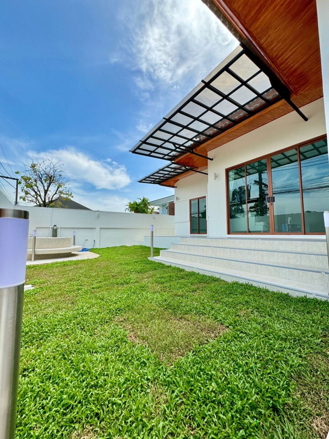 Modern Pool house newly renovated Available in Chalong!!