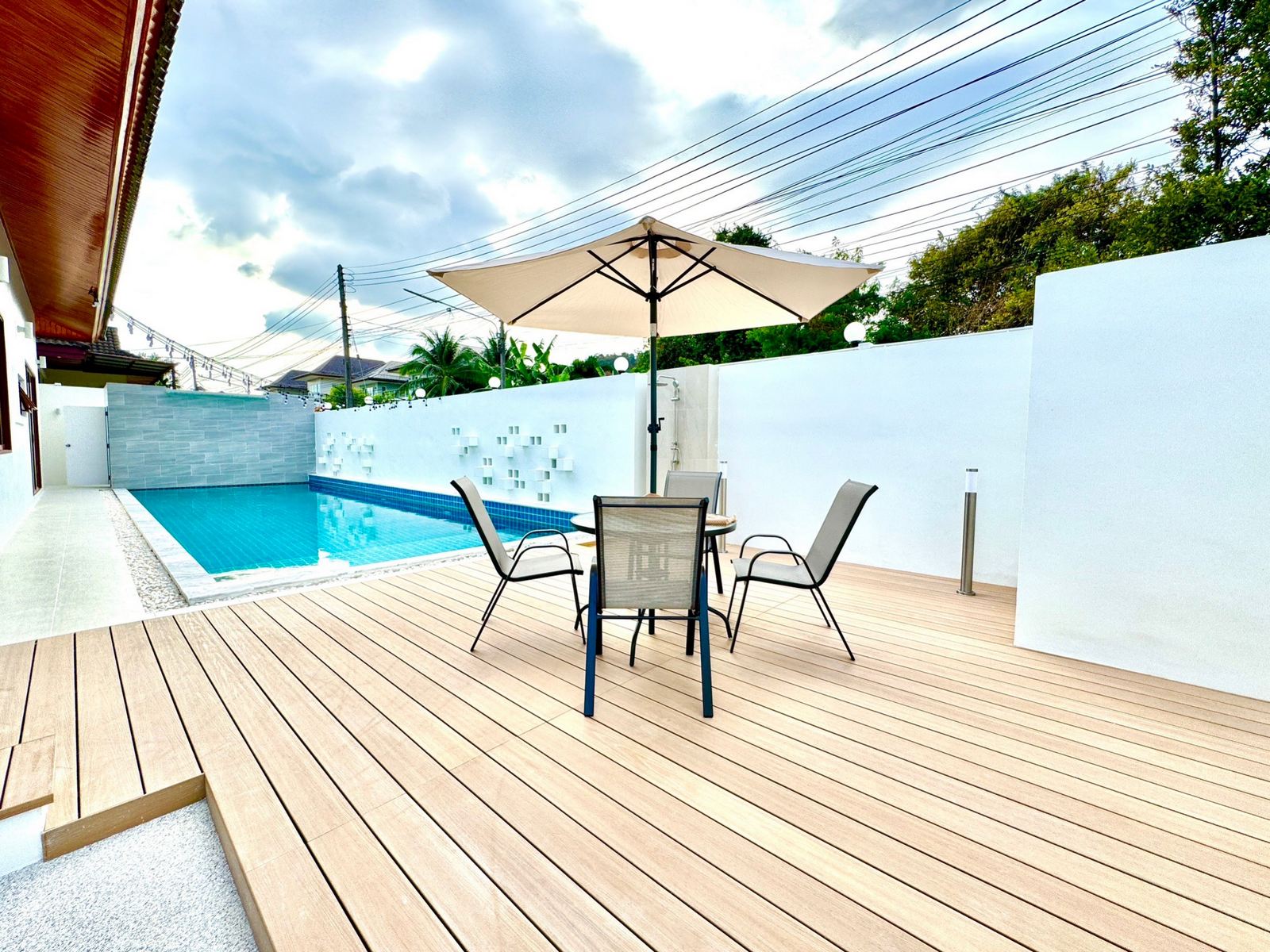 Modern Pool house newly renovated Available in Chalong!!