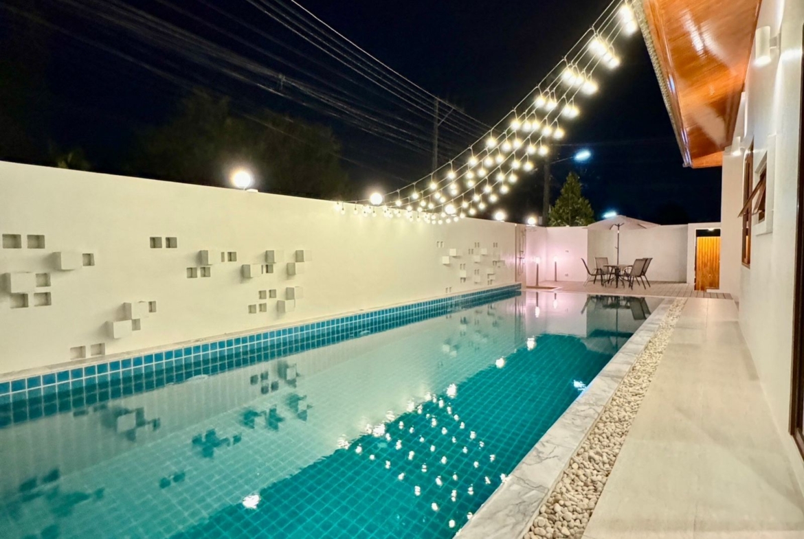 Modern Pool house newly renovated Available in Chalong!!