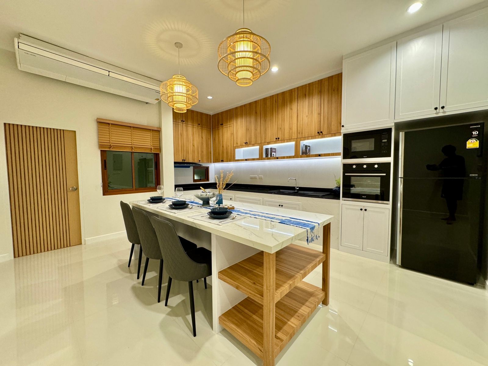Modern Pool house newly renovated Available in Chalong!!