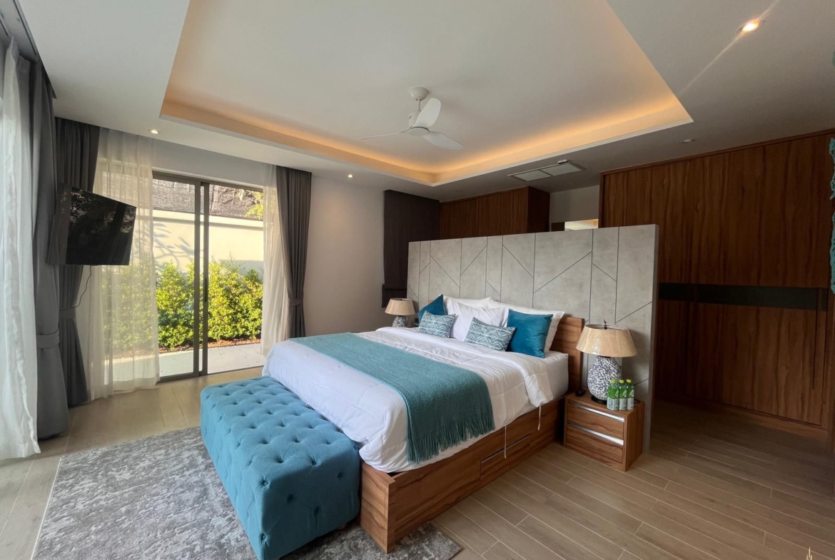 Tropical luxury villa for rent and sale at Thalang