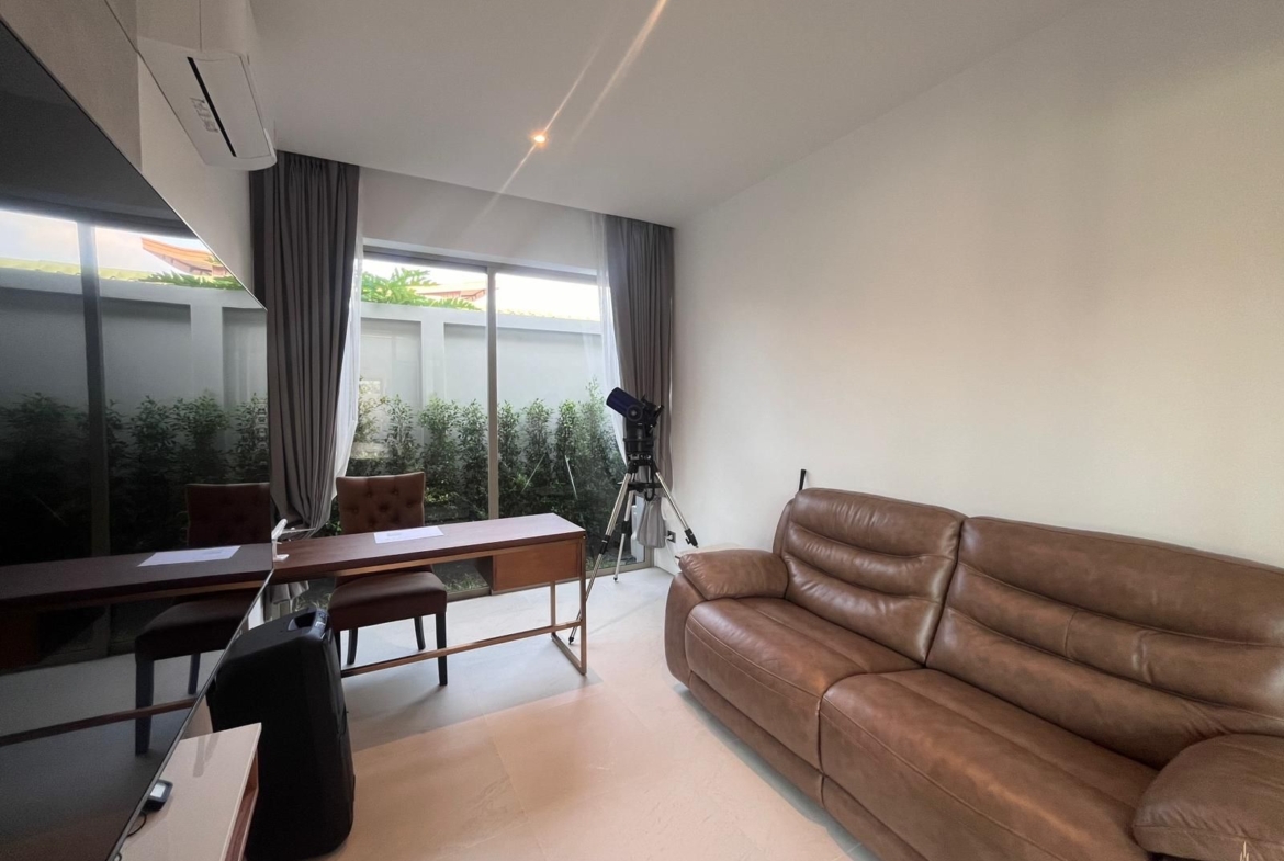 Tropical luxury villa for rent and sale at Thalang