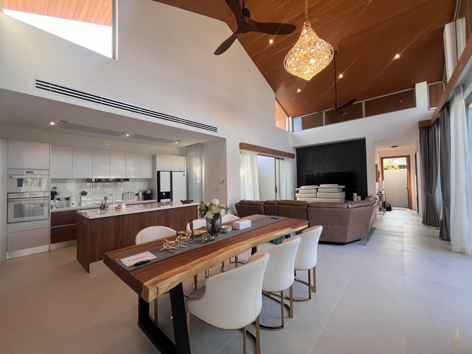 Tropical luxury villa for rent and sale at Thalang