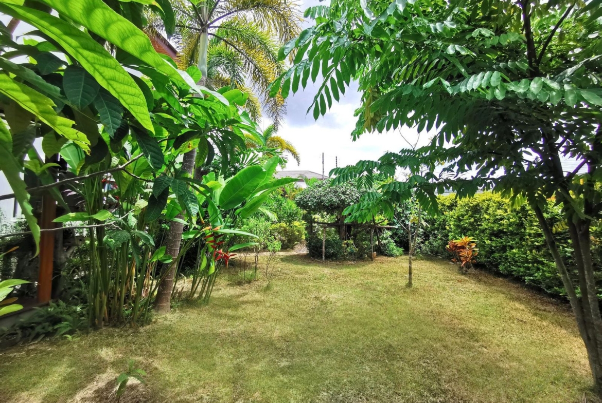 Beautiful 3 Bedroom Villa in Bypass for Sale