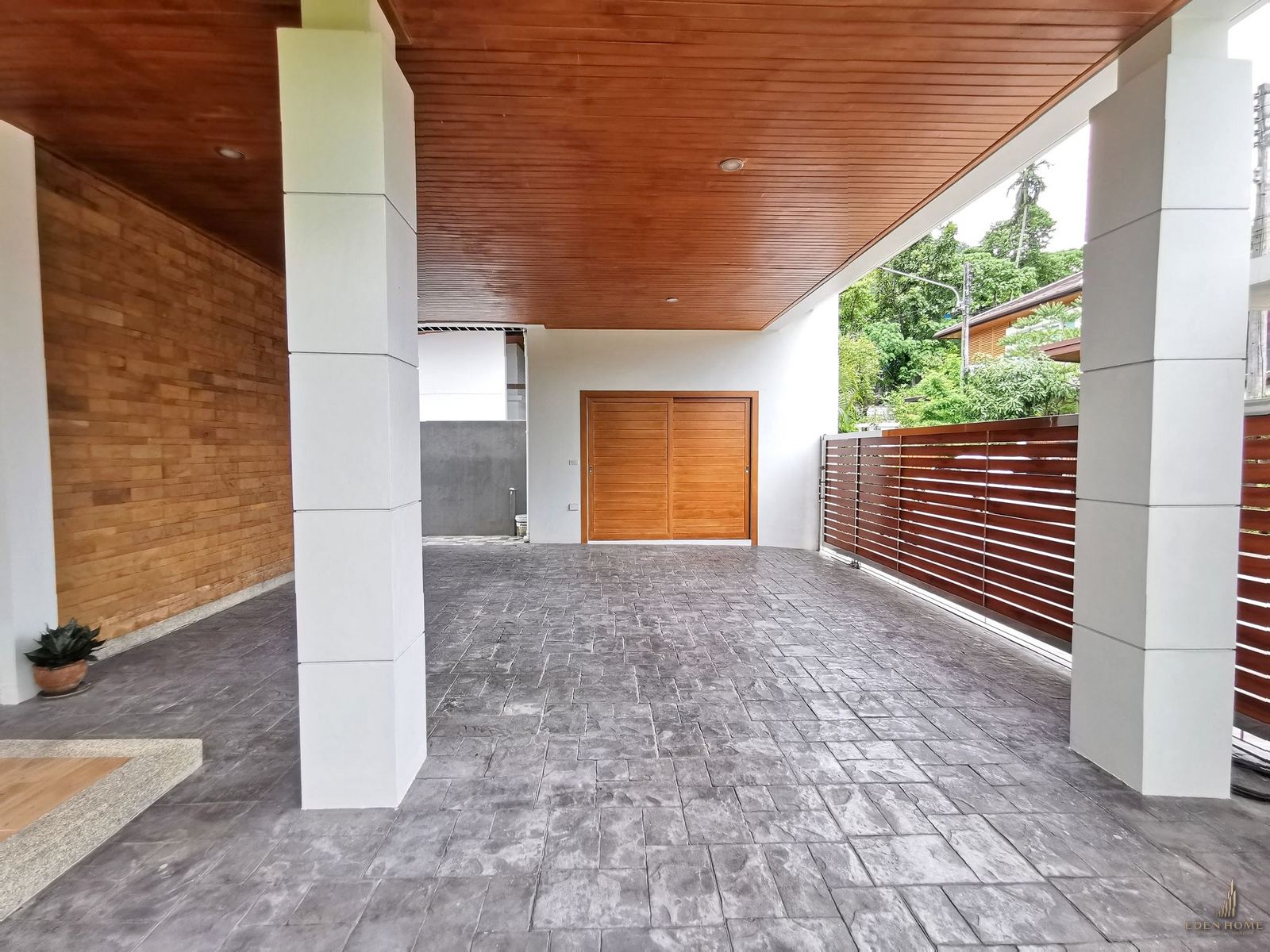 Beautiful 3 Bedroom Villa in Bypass for Sale