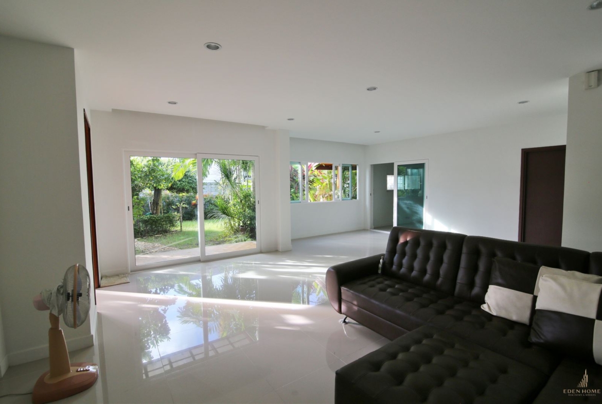Beautiful 3 Bedroom Villa in Bypass for Sale