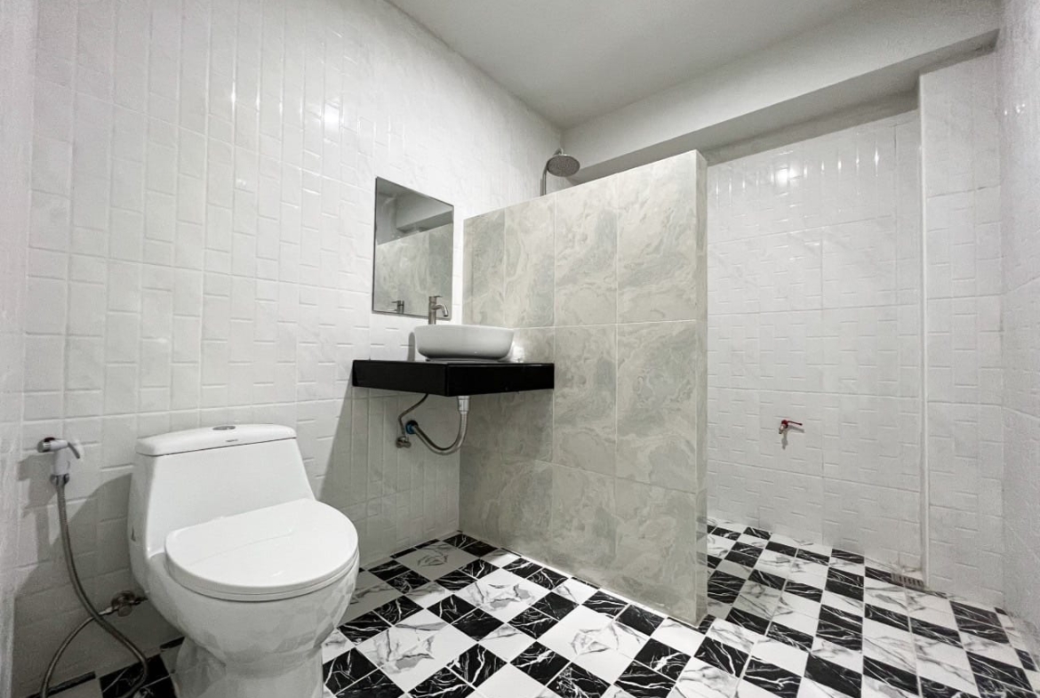 New Fresh Nordic Pool villa for sale