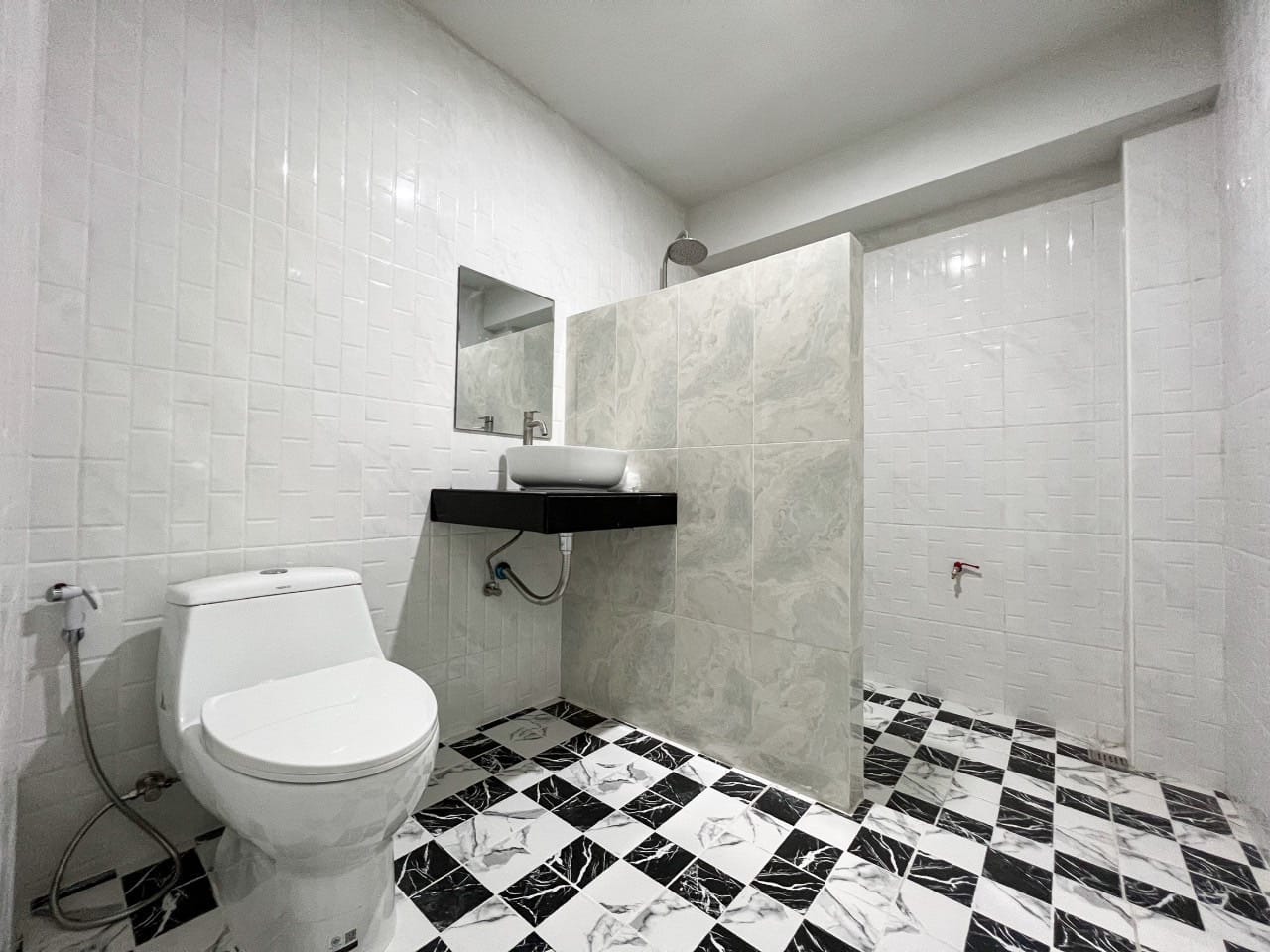 New Fresh Nordic Pool villa for sale