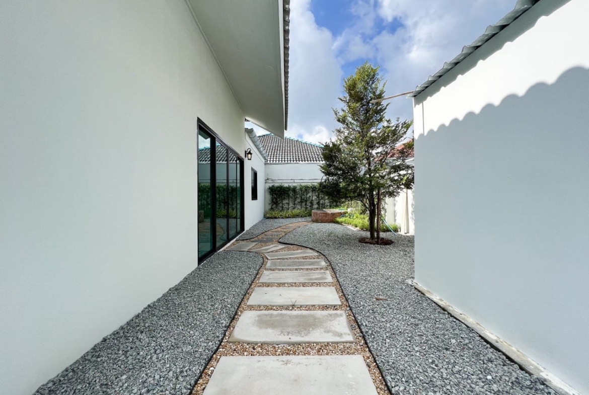 New Fresh Nordic Pool villa for sale