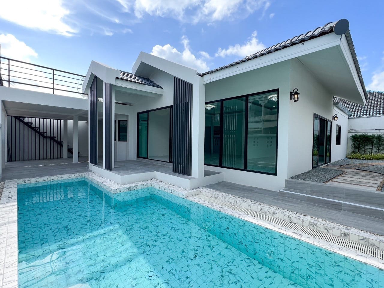 New Fresh Nordic Pool villa for sale