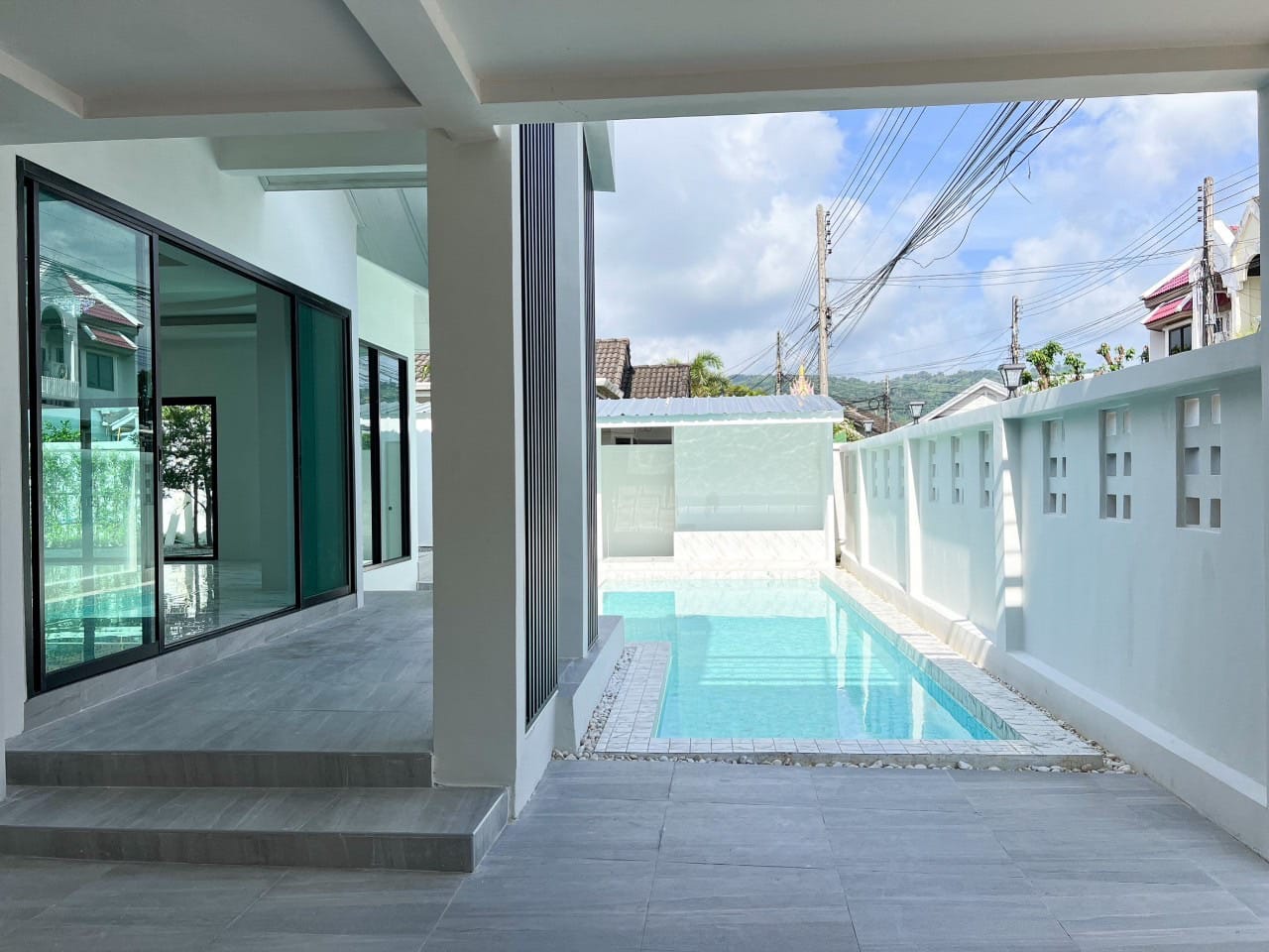 New Fresh Nordic Pool villa for sale