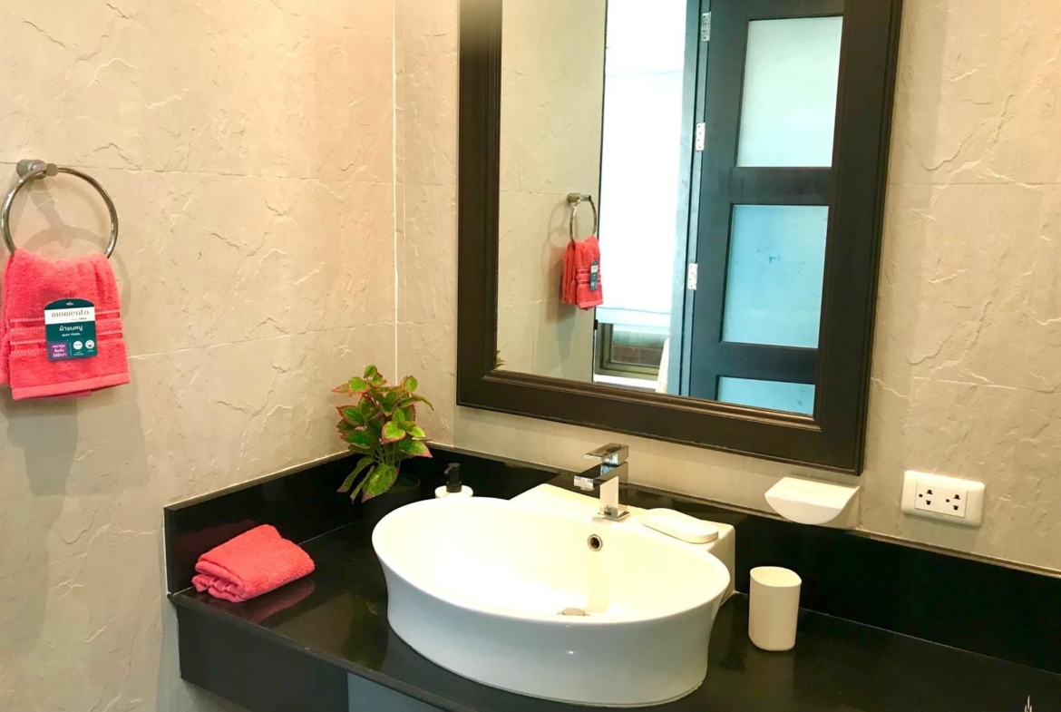 Private pool villa for rent at Rawai