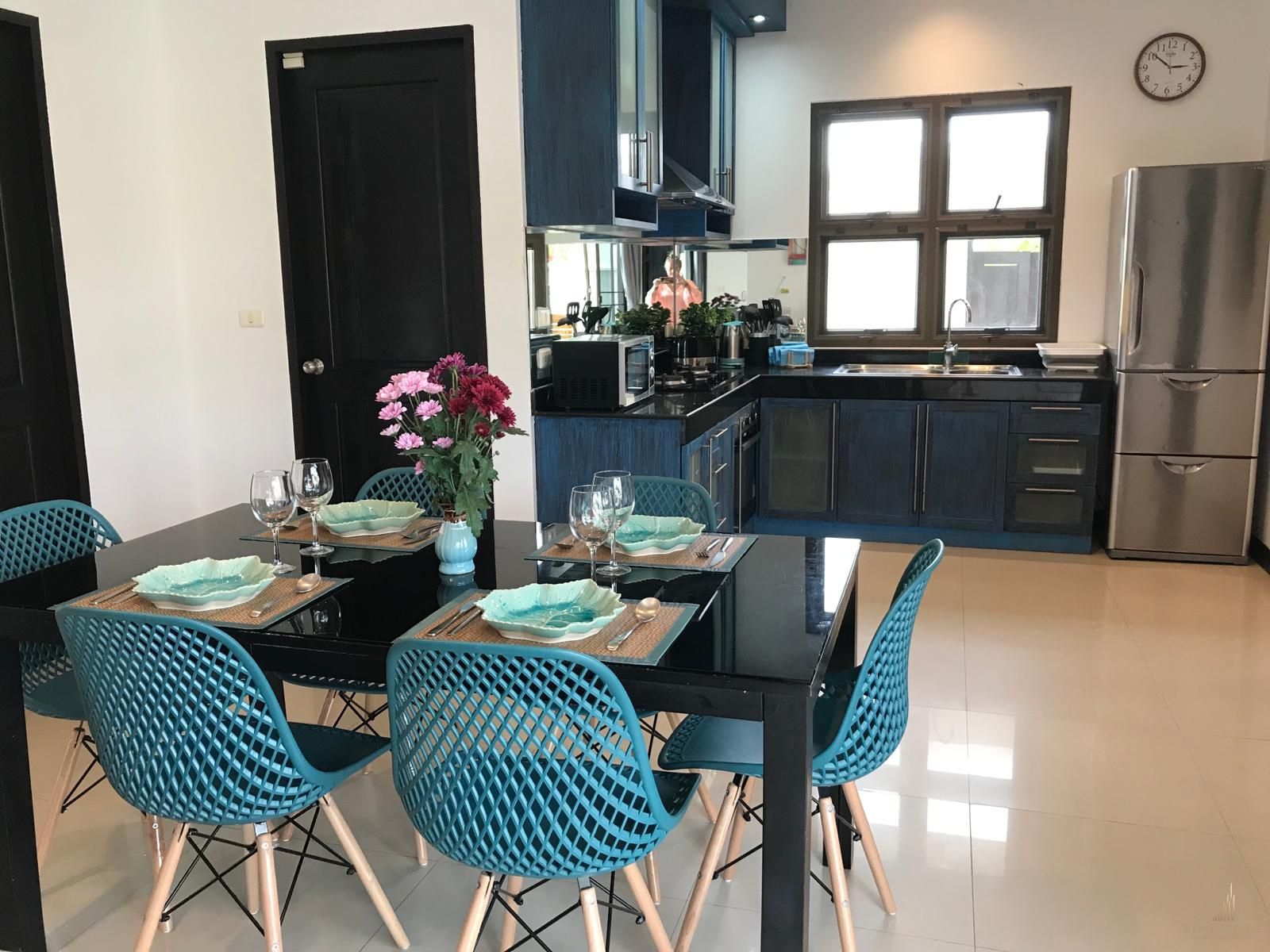 Private pool villa for rent at Rawai