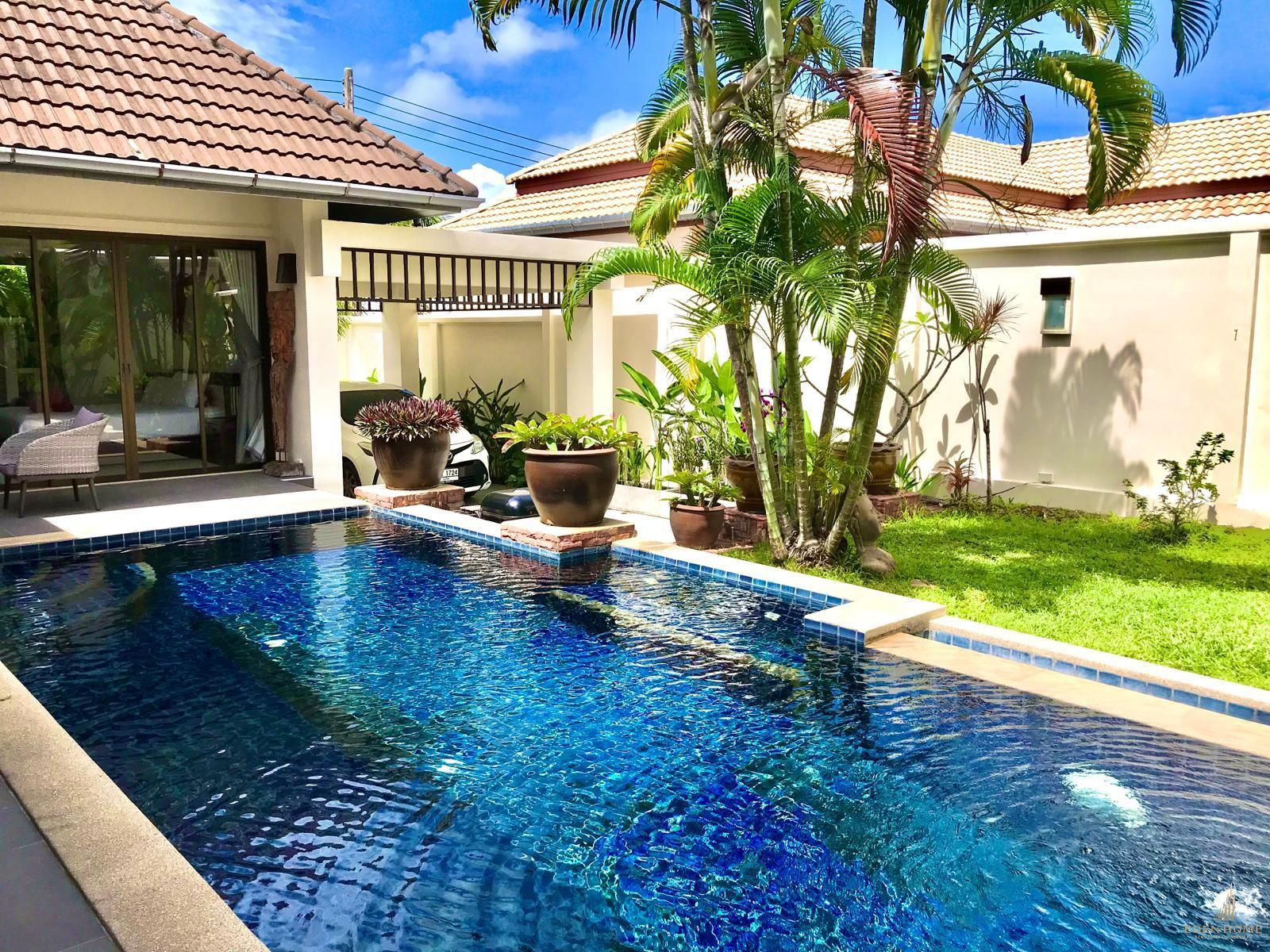 Private pool villa for rent at Rawai