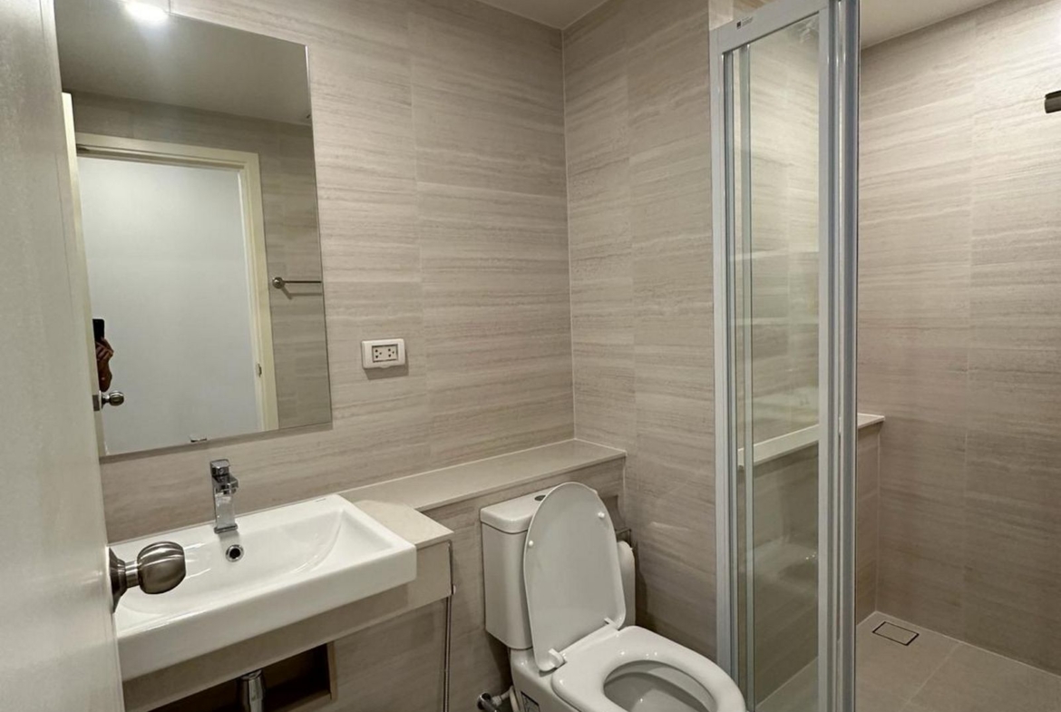 2 bedroom condo for rent at Phuket town