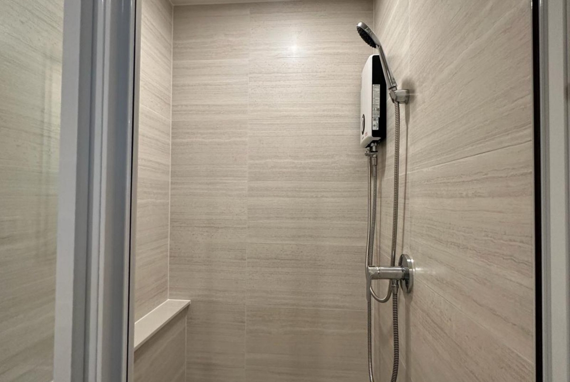 2 bedroom condo for rent at Phuket town