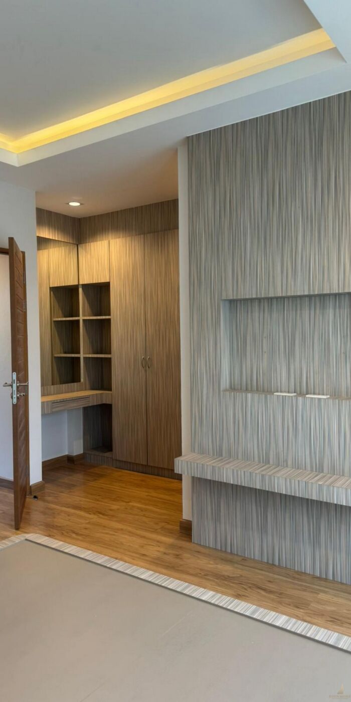 Spacious Townhouse in Chalong