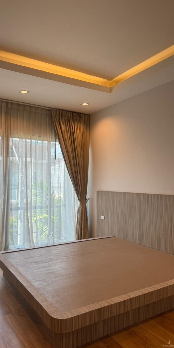 Spacious Townhouse in Chalong