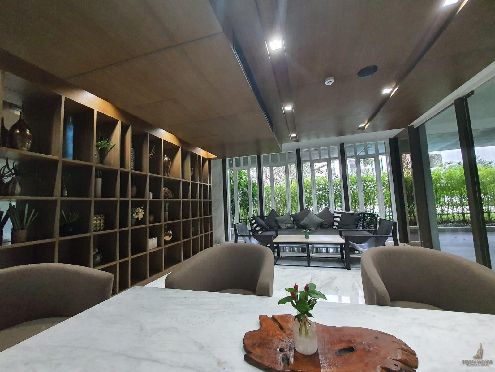 EHR-877_2 – Copy 1-bedroom condominium at Central
