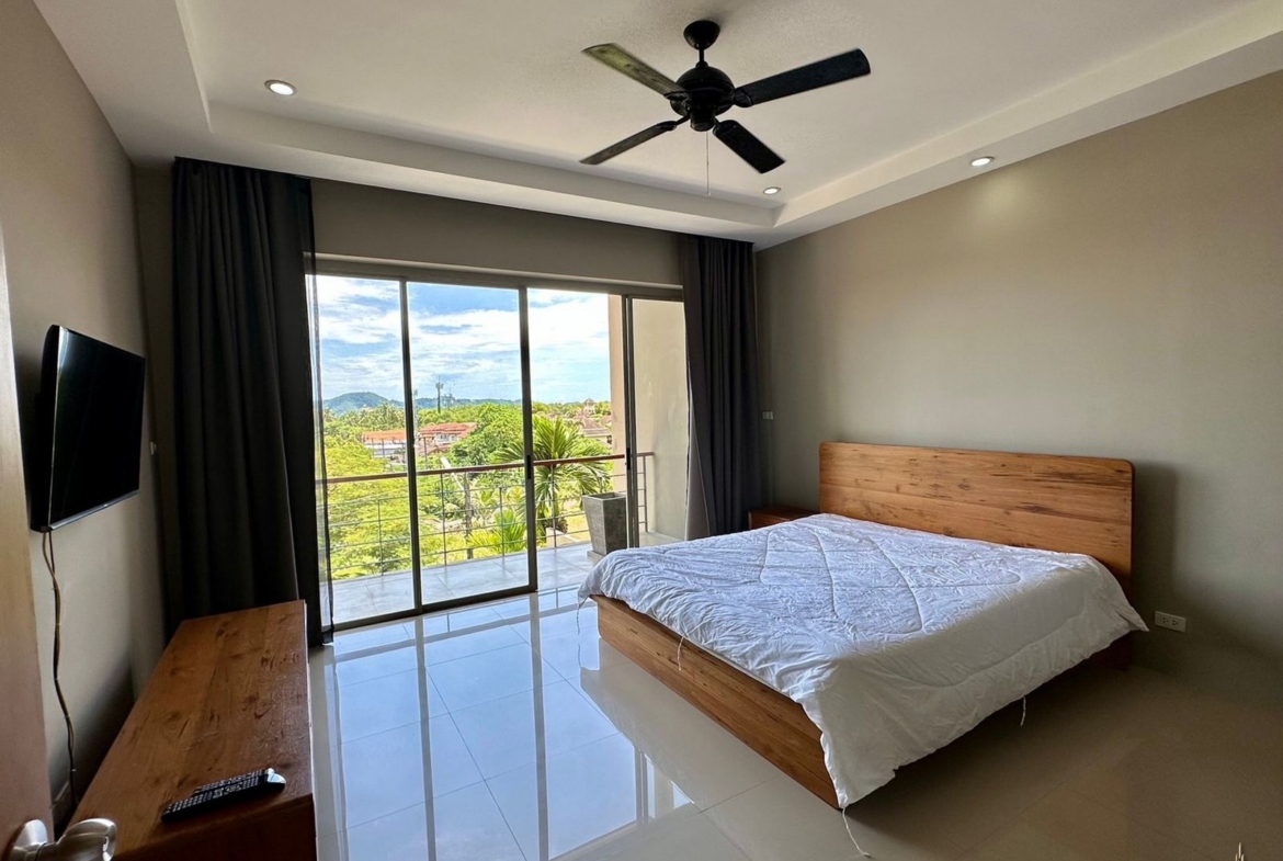 Modern Pool Villa newly Available in Chalong!!