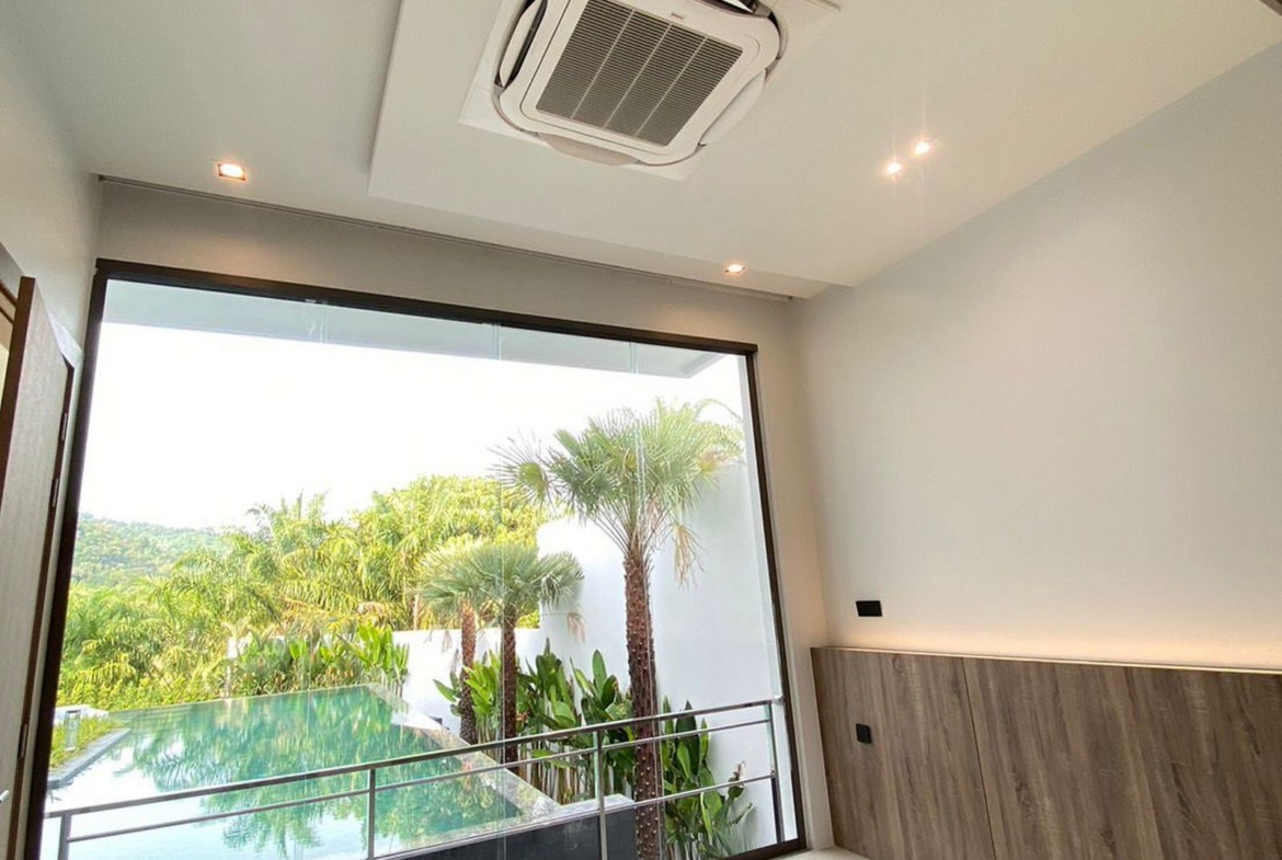 Luxury golf course view pool villa for sale at kathu!!