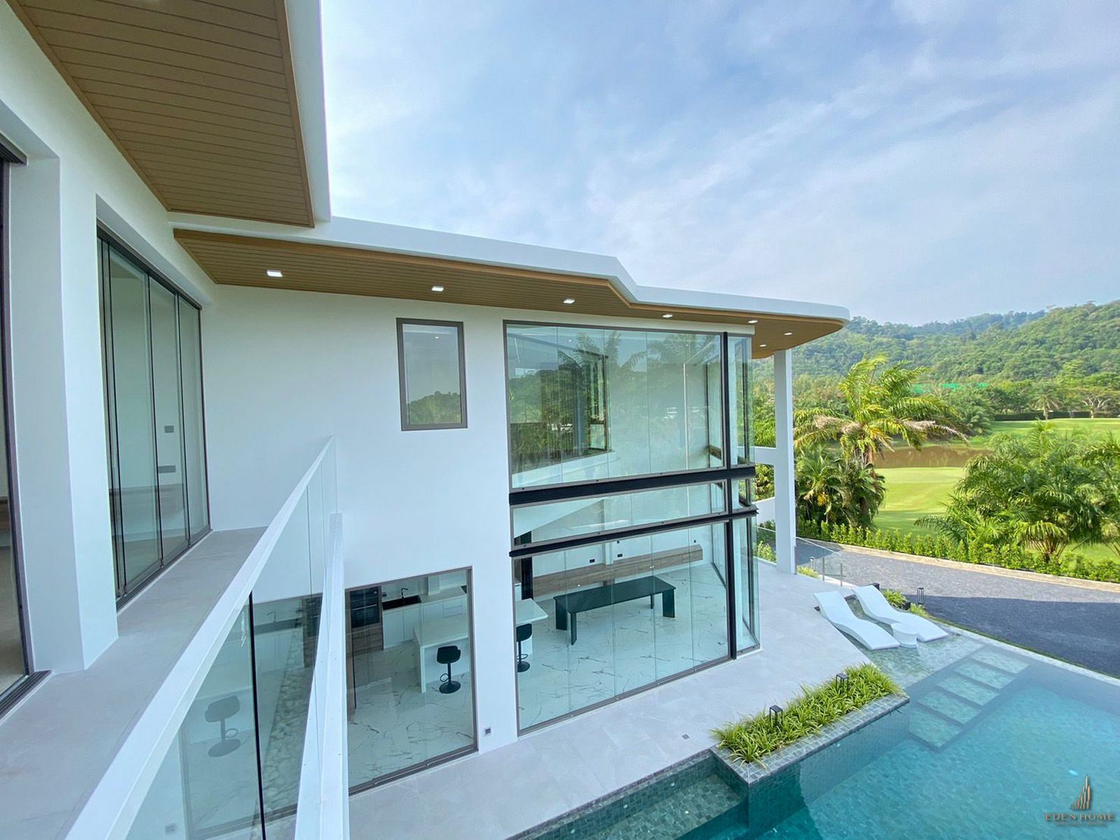 EHS-936_9 Luxury golf course view pool villa for sale at kathu!!