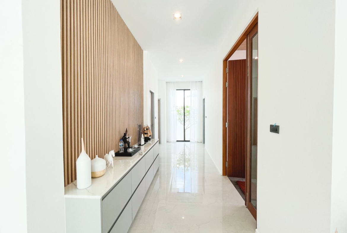 The modern villa for sale at Thalang