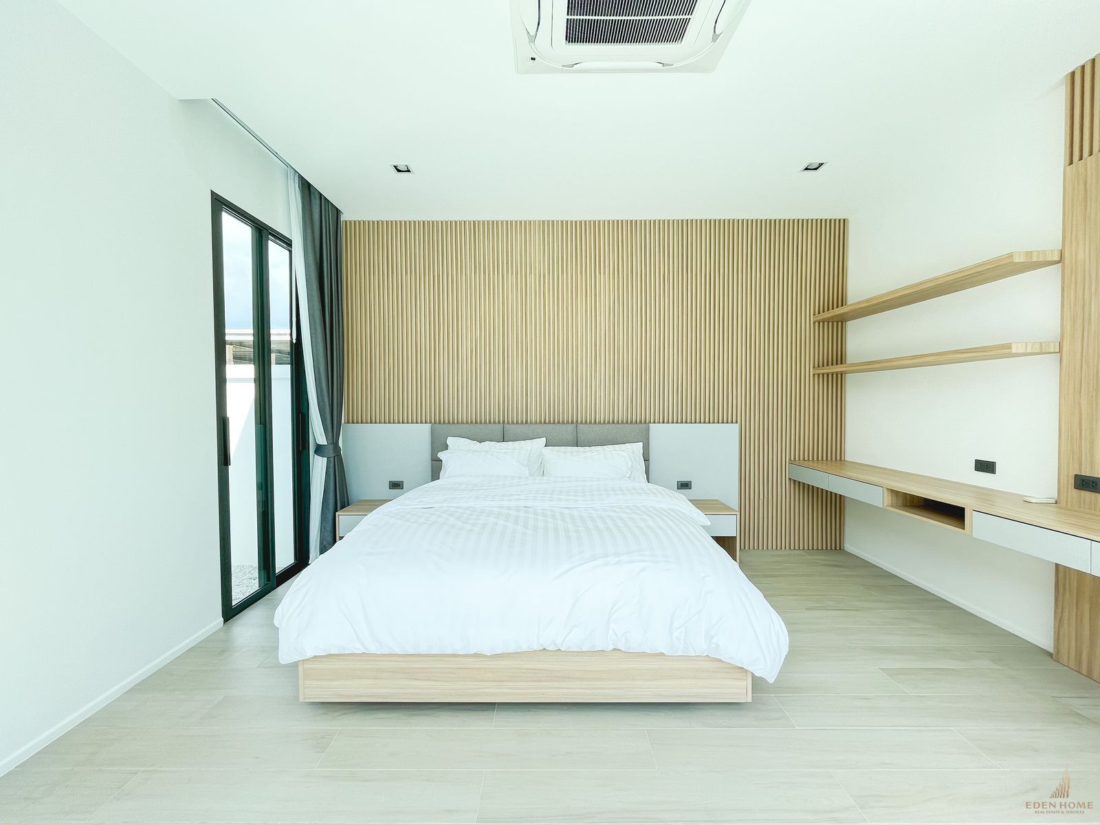 The modern villa for sale at Thalang